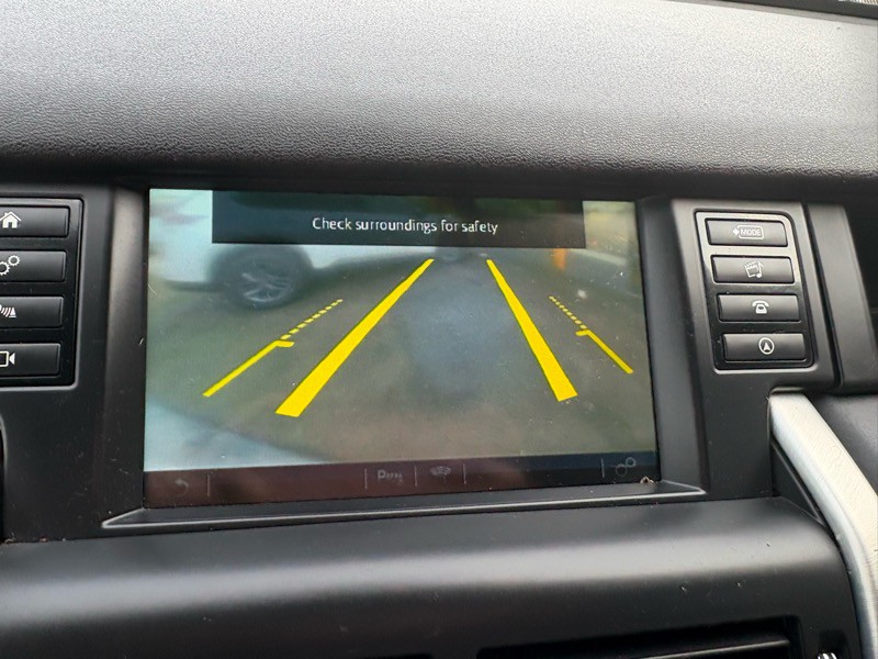 2016 Land Rover Discovery Sport Image 16