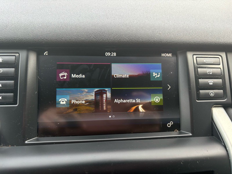 2016 Land Rover Discovery Sport Image 17