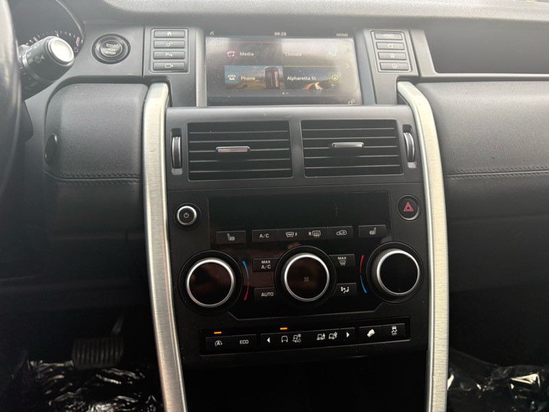 2016 Land Rover Discovery Sport Image 18