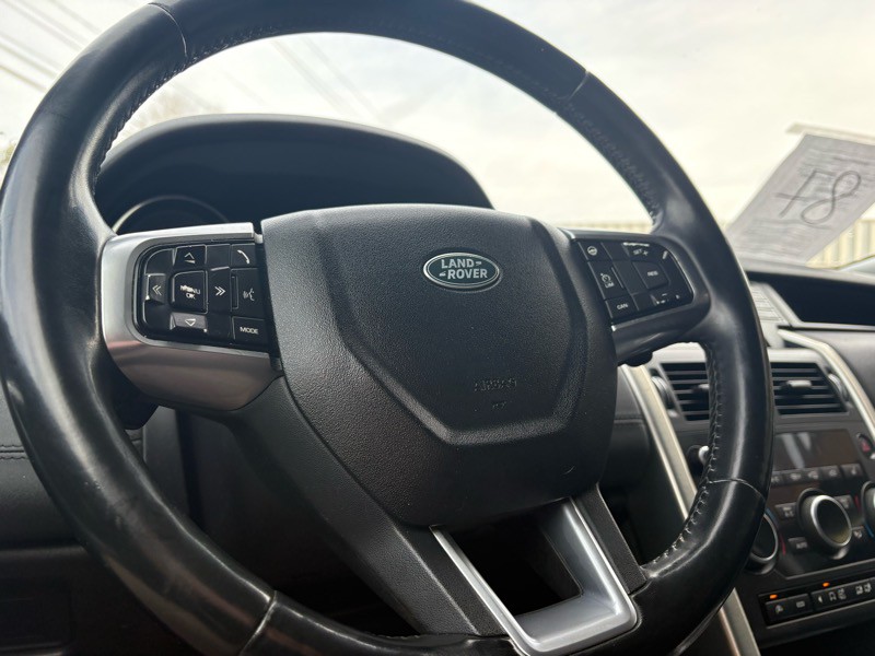 2016 Land Rover Discovery Sport Image 21