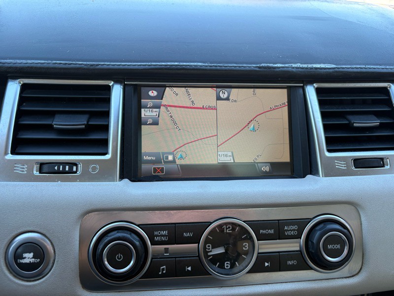 2011 Land Rover Range Rover Sport Image 9