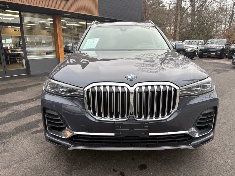 2020 BMW X7 Image 2