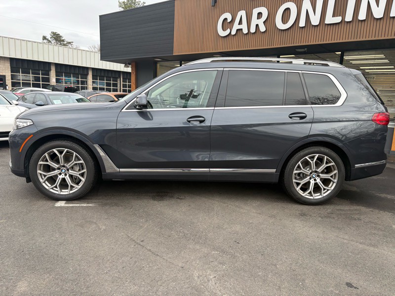 2020 BMW X7 Image 8