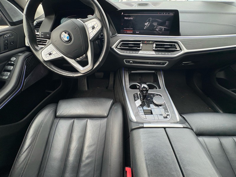 2020 BMW X7 Image 12
