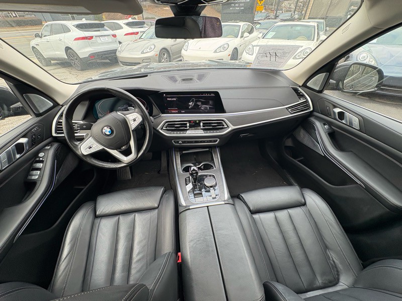 2020 BMW X7 Image 13