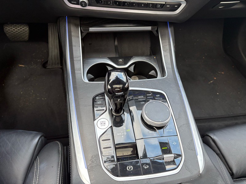 2020 BMW X7 Image 23