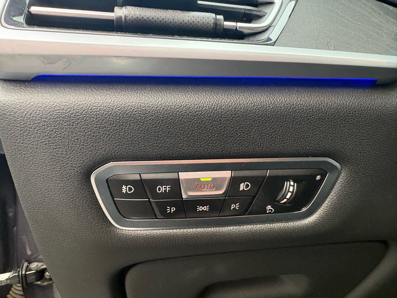 2020 BMW X7 Image 30