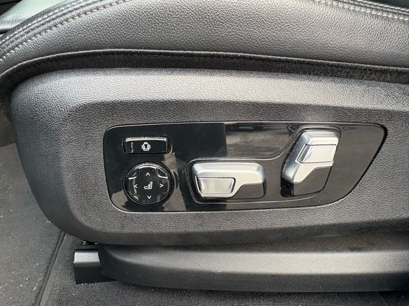 2020 BMW X7 Image 31