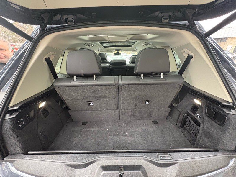 2020 BMW X7 Image 56
