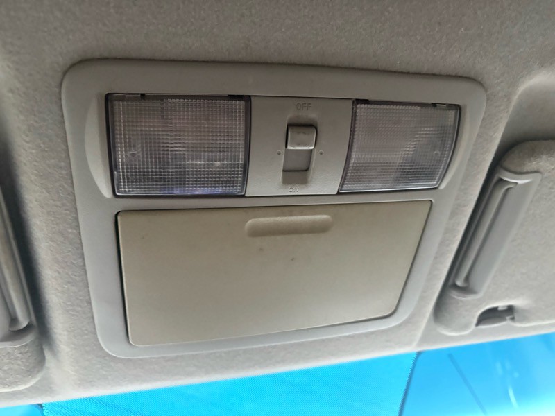 2007 Nissan Frontier Image 13