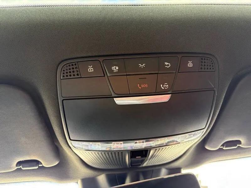 2021 Mercedes-Benz GLC-Class Image 31