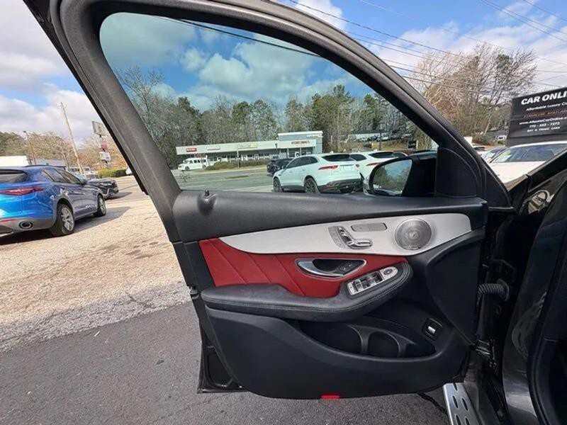 2021 Mercedes-Benz GLC-Class Image 32