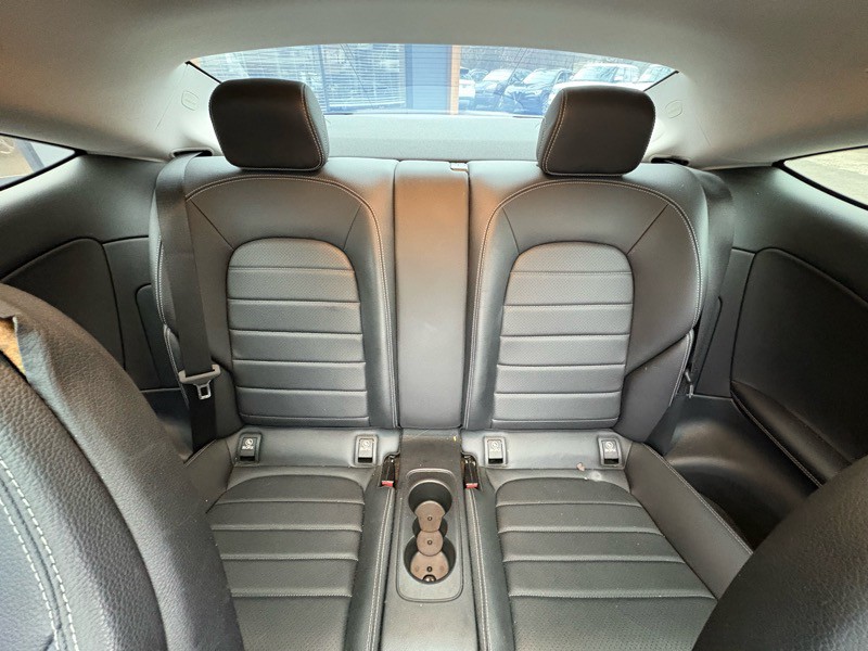 2017 Mercedes-Benz C-Class Image 14