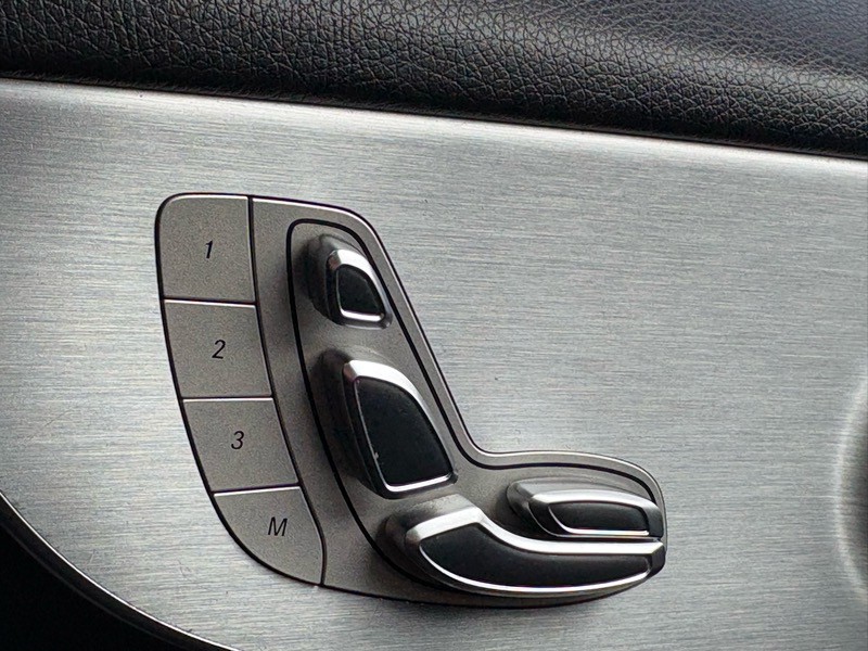 2017 Mercedes-Benz C-Class Image 15