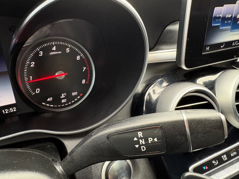 2017 Mercedes-Benz C-Class Image 17