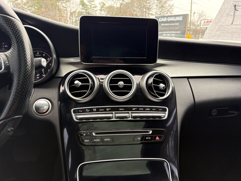 2017 Mercedes-Benz C-Class Image 21