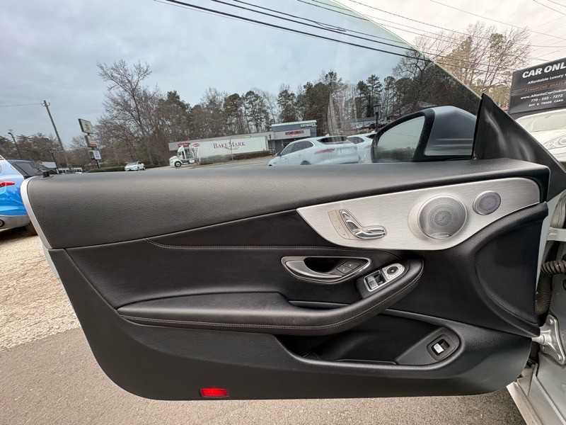 2017 Mercedes-Benz C-Class Image 24