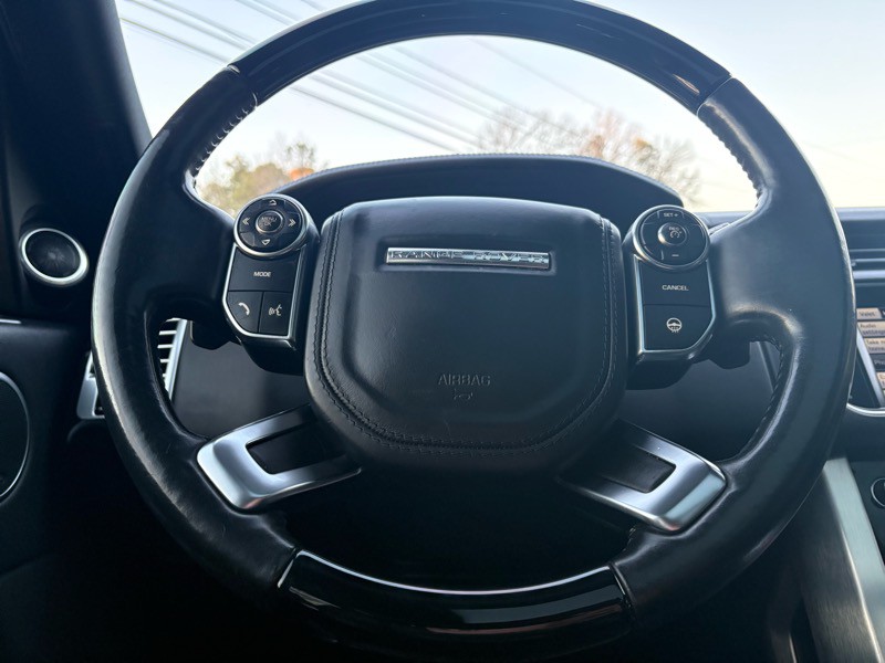 2014 Land Rover Range Rover Image 21