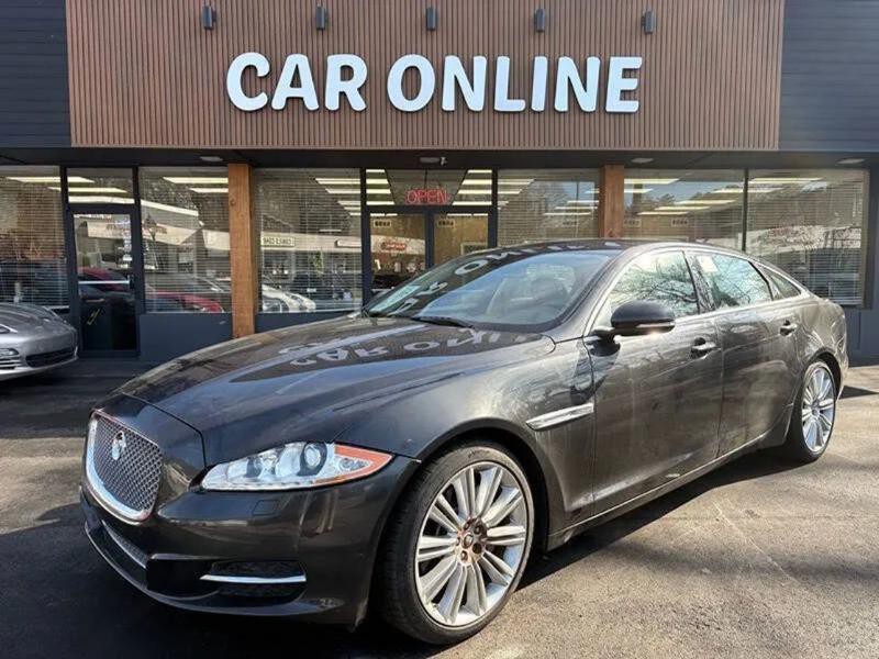2013 Jaguar XJ Image 1
