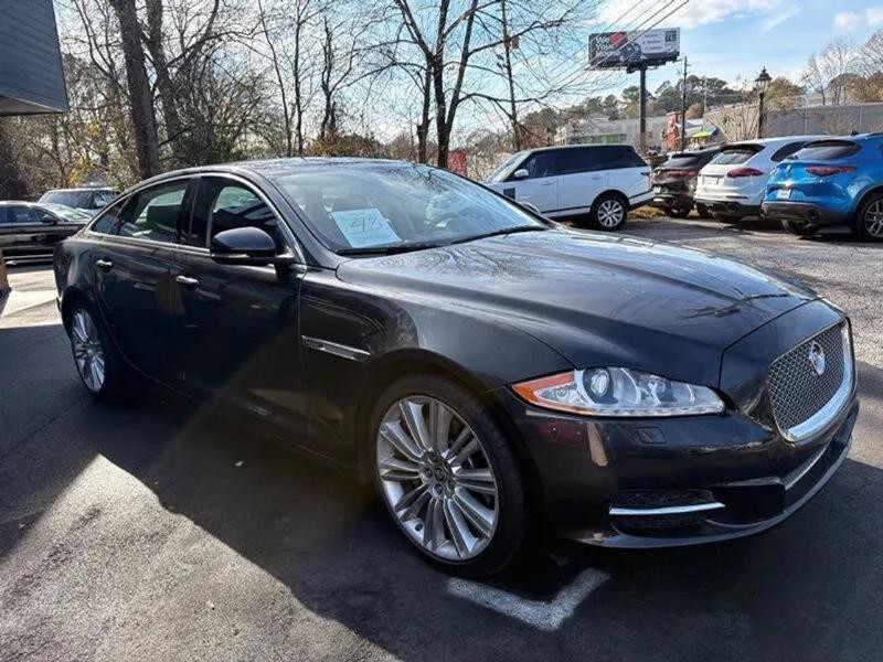 2013 Jaguar XJ Image 3