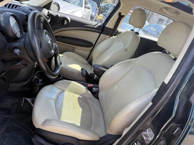 2013 MINI Countryman Image 11