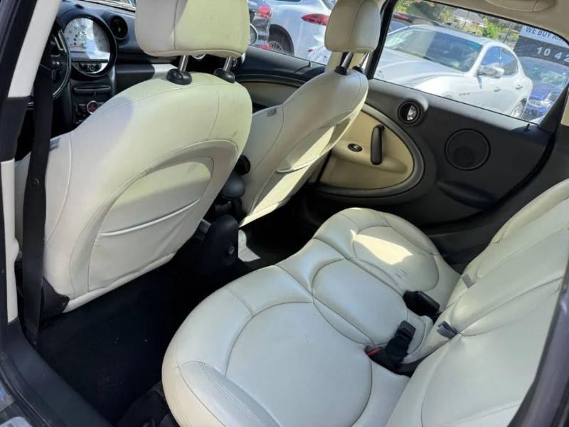 2013 MINI Countryman Image 13