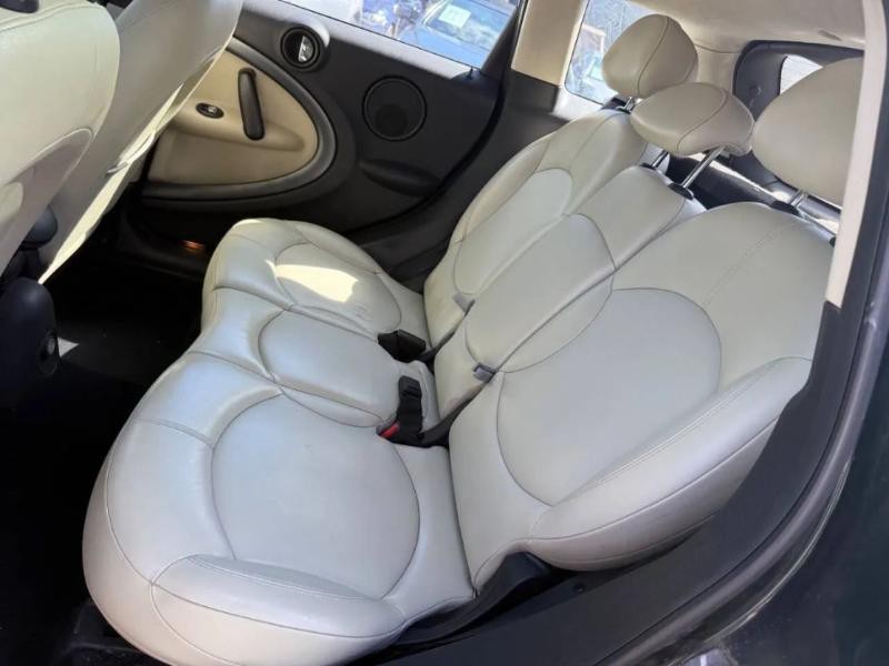 2013 MINI Countryman Image 15