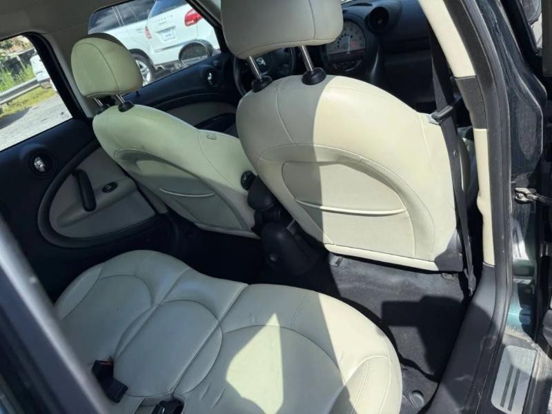 2013 MINI Countryman Image 18