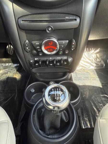 2013 MINI Countryman Image 23