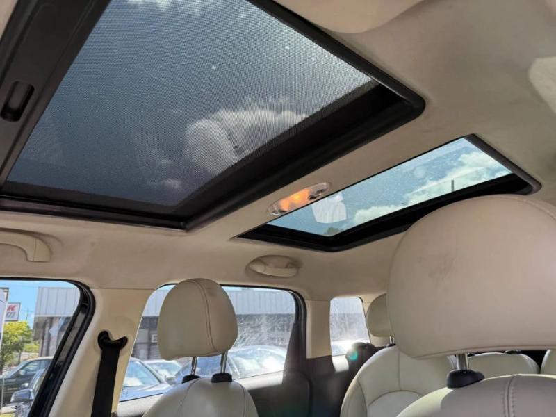 2013 MINI Countryman Image 24