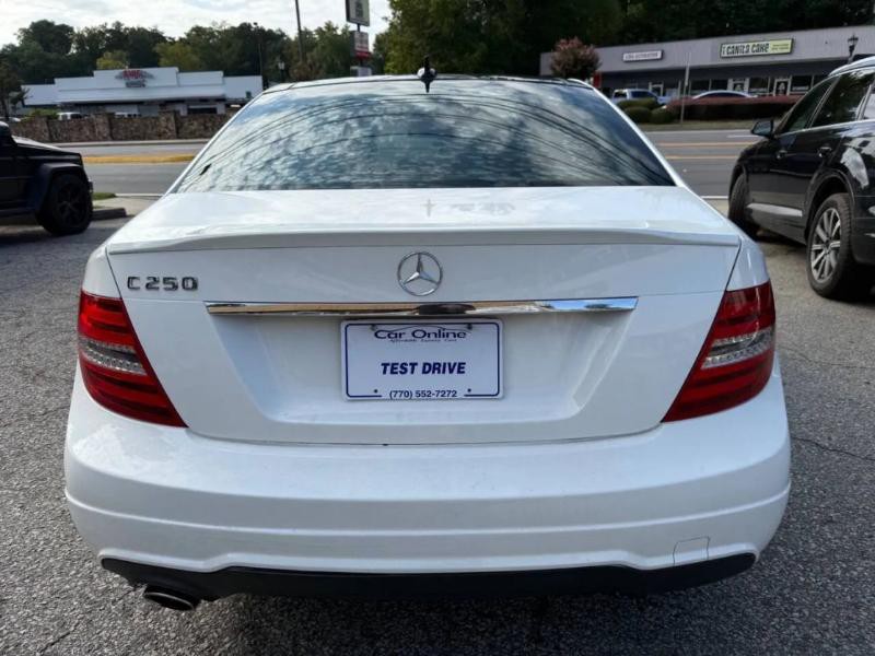 2013 Mercedes-Benz C-Class Image 6