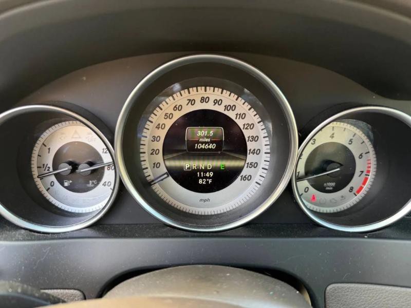 2013 Mercedes-Benz C-Class Image 9