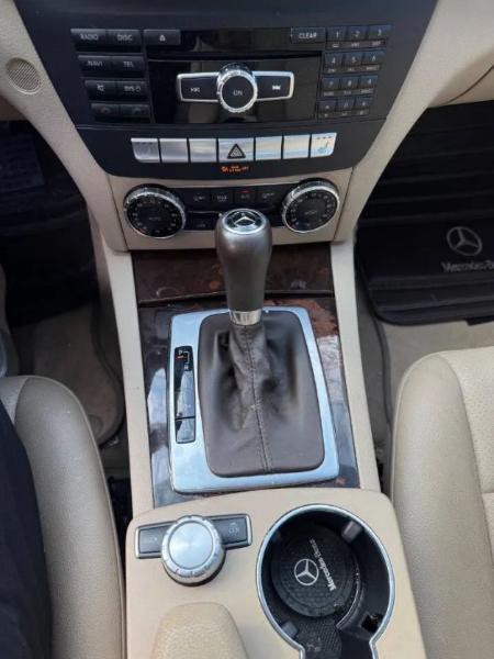 2013 Mercedes-Benz C-Class Image 10