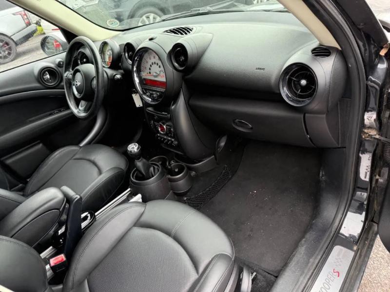 2013 MINI Countryman Image 13