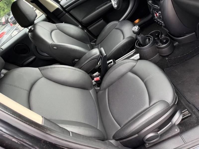 2013 MINI Countryman Image 14