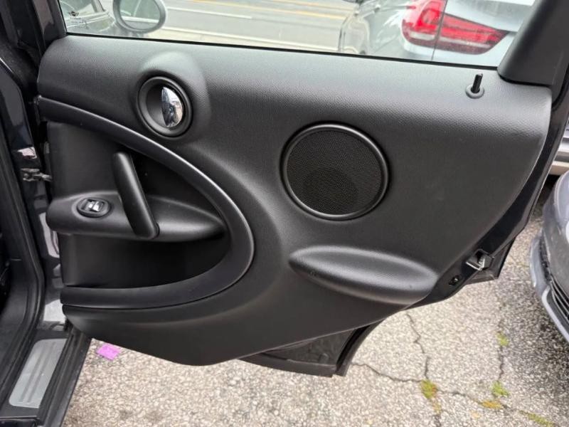 2013 MINI Countryman Image 15