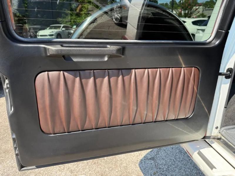 2016 Mercedes-Benz G-Class Image 17