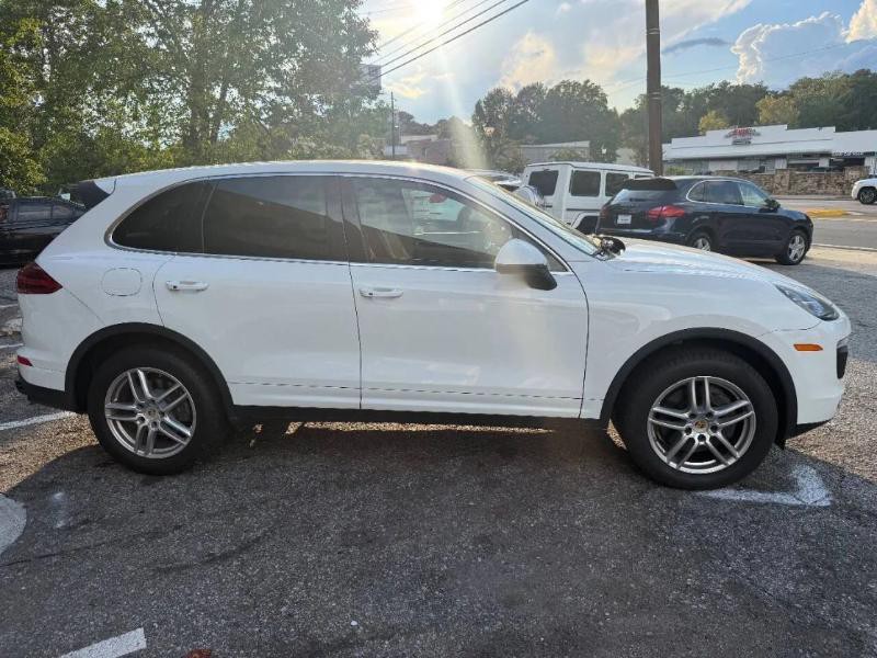 2016 Porsche Cayenne Image 4