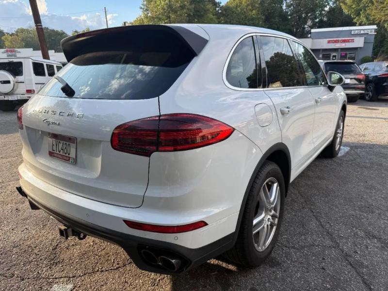 2016 Porsche Cayenne Image 5