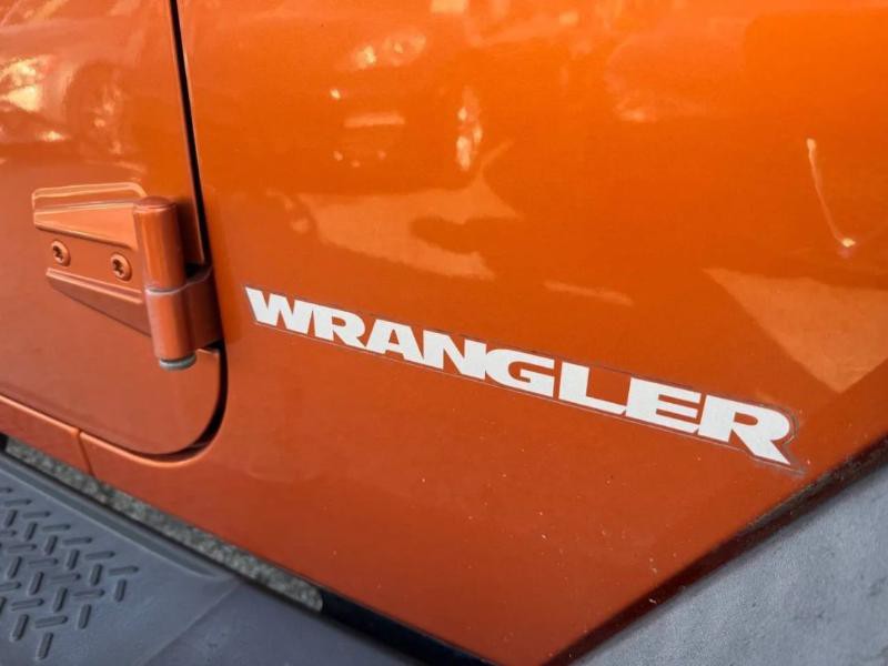 2010 Jeep Wrangler Image 15