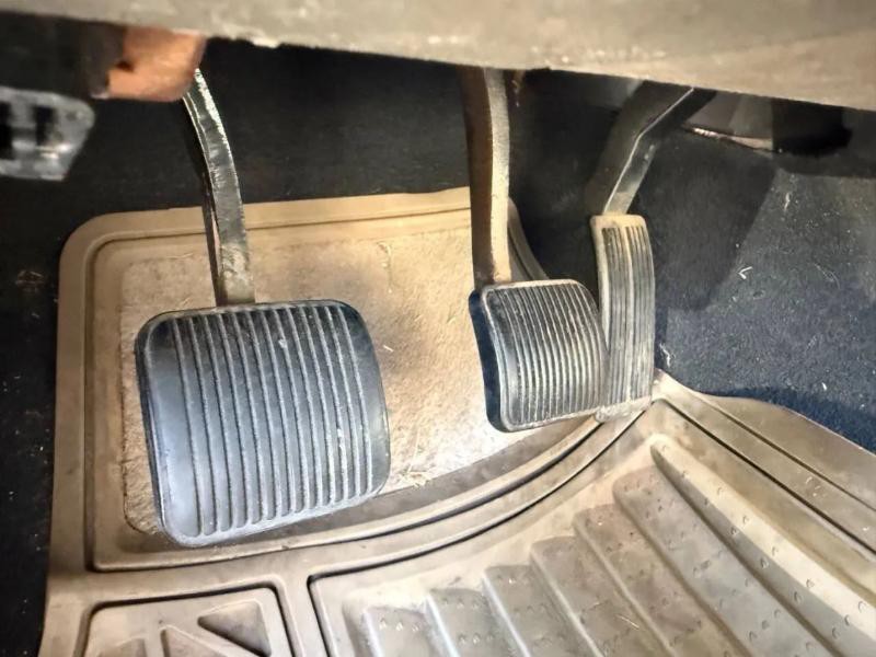 2010 Jeep Wrangler Image 21