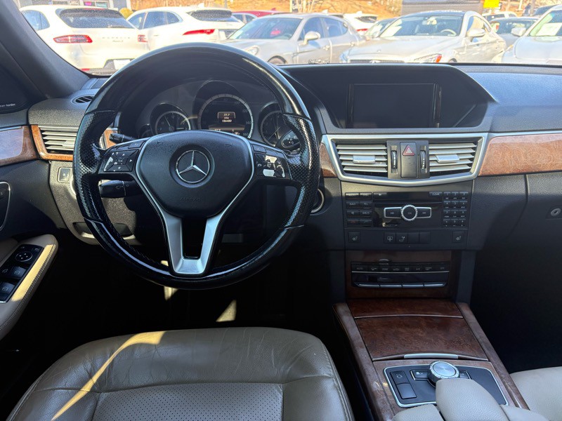 2013 Mercedes-Benz E-Class Image 11