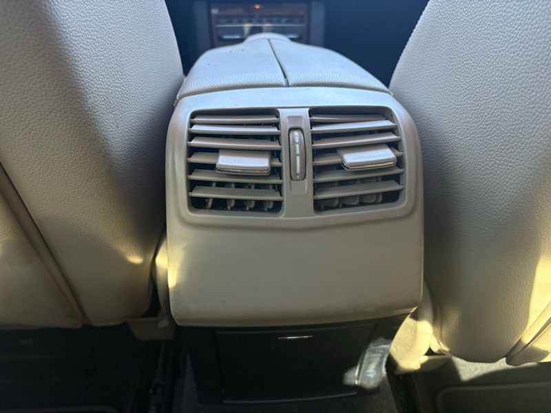 2013 Mercedes-Benz E-Class Image 17