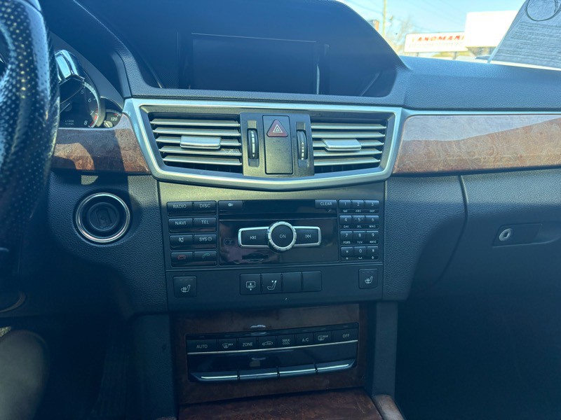 2013 Mercedes-Benz E-Class Image 20