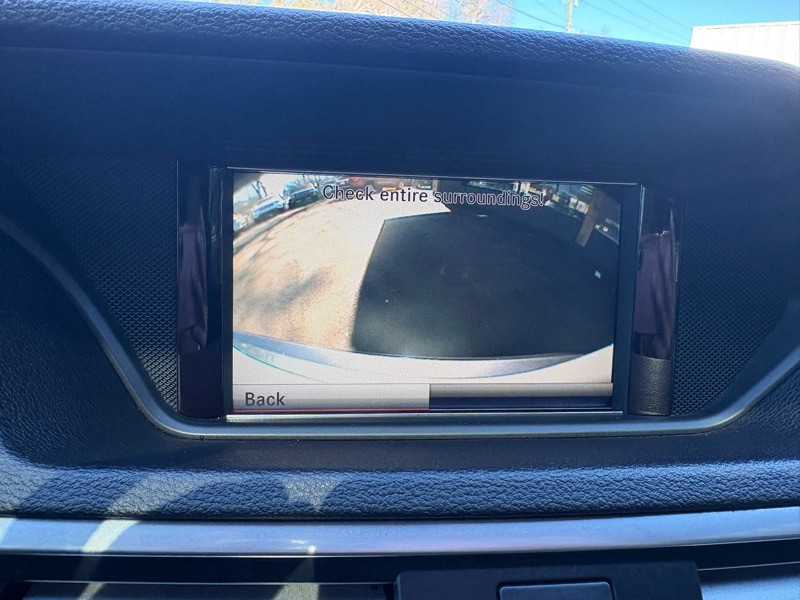 2013 Mercedes-Benz E-Class Image 25