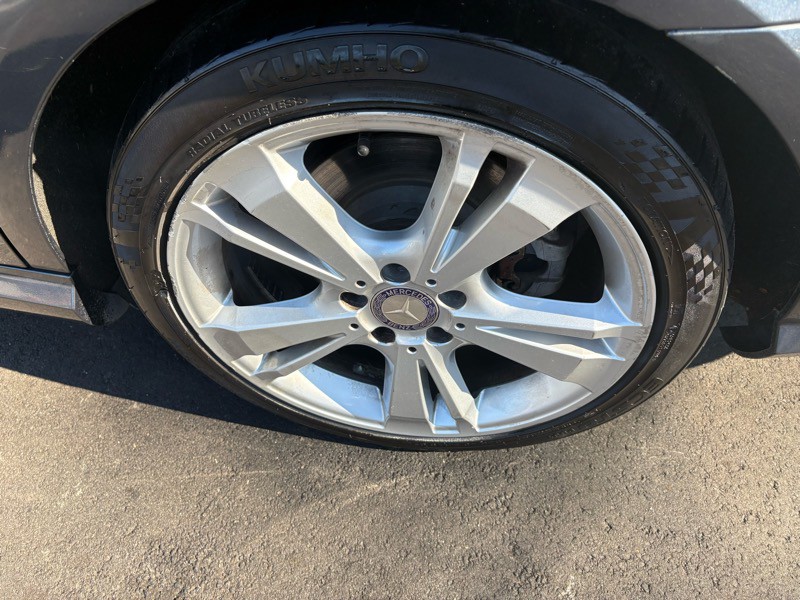 2013 Mercedes-Benz E-Class Image 36