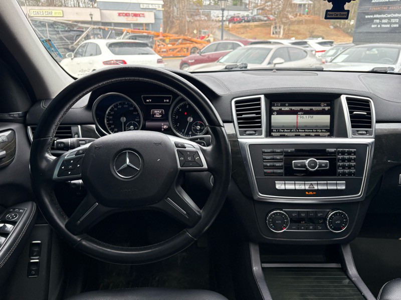 2016 Mercedes-Benz GL-Class Image 9