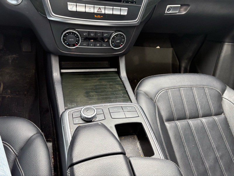 2016 Mercedes-Benz GL-Class Image 22