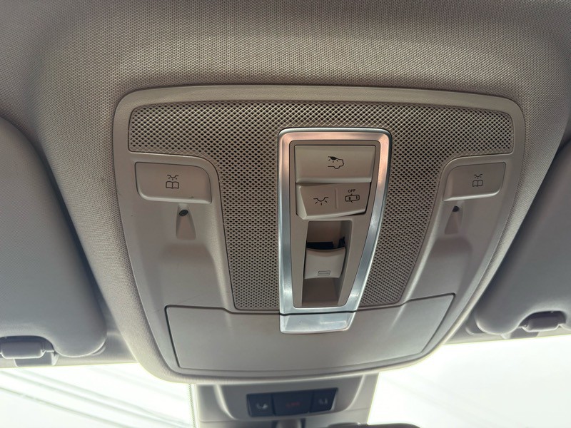 2016 Mercedes-Benz GL-Class Image 31