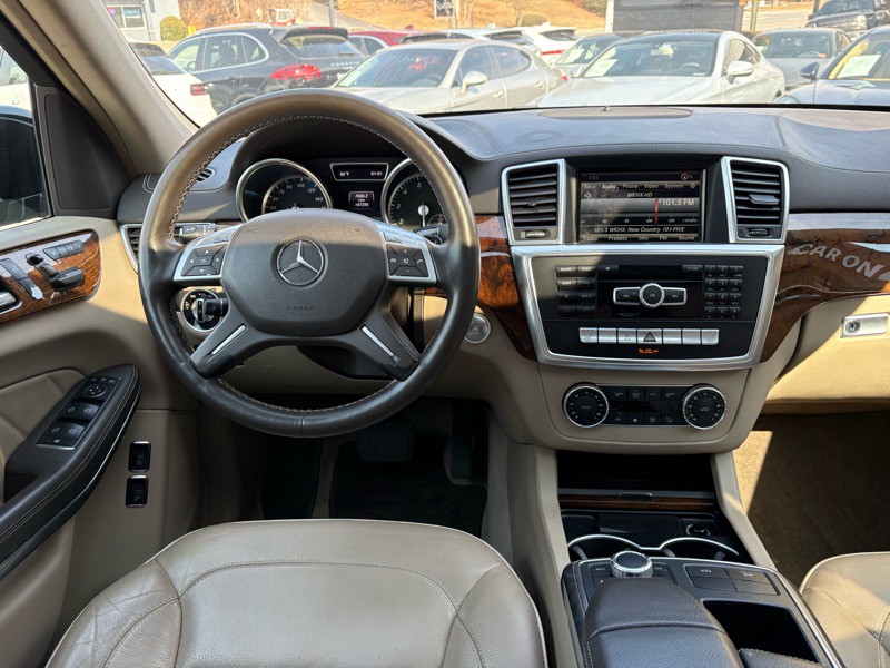 2013 Mercedes-Benz GL-Class Image 12